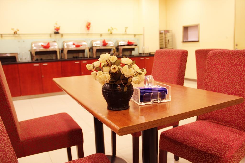 Hanting Hotel Shanghai Jiaotong University Jiangchuan Road Second Branch Extérieur photo