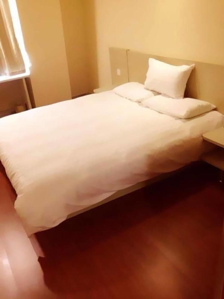 Hanting Hotel Shanghai Jiaotong University Jiangchuan Road Second Branch Extérieur photo